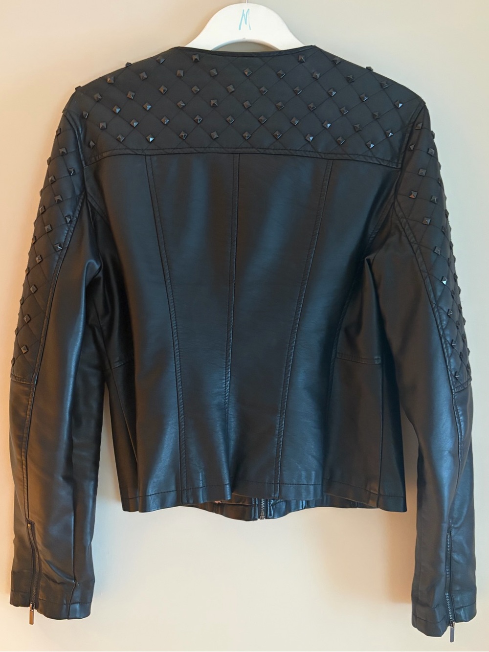 2B Bebe size L black faux leather jacket with studs - Picture 11 of 16